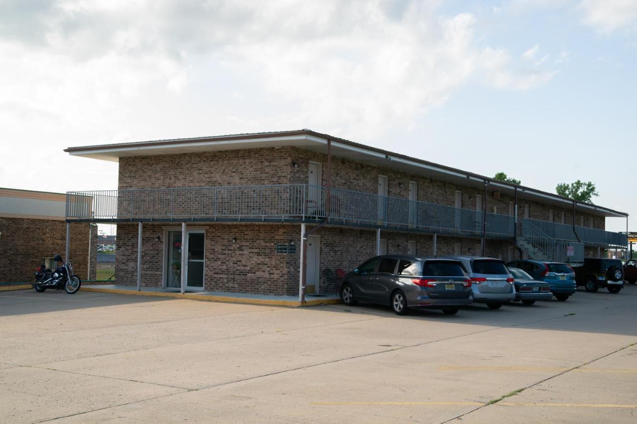 Marshall Lodge By Oyo Hwy 65 Exterior foto